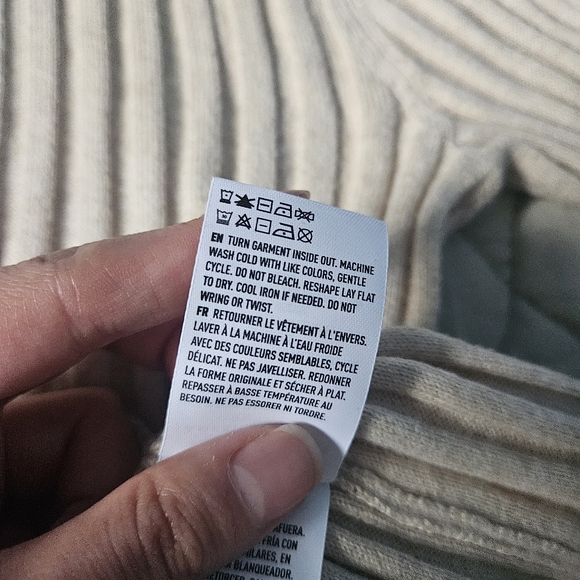 AMERICAN EAGLE Cream Crew neck Bodycon Sweater Long Sleeve Soft XXS NWT AE - Picture 6 of 6